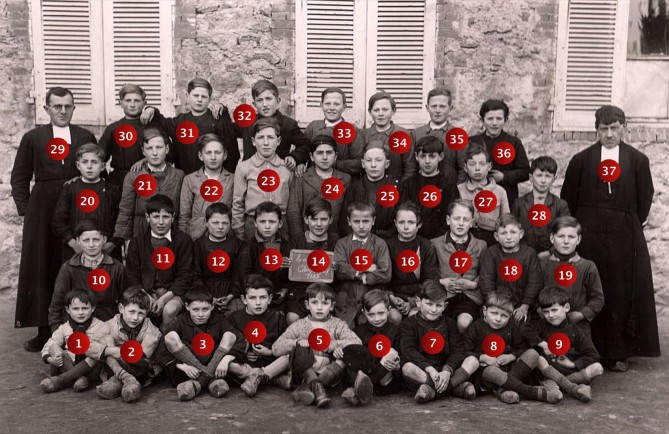 Ecole de garçons • 1944